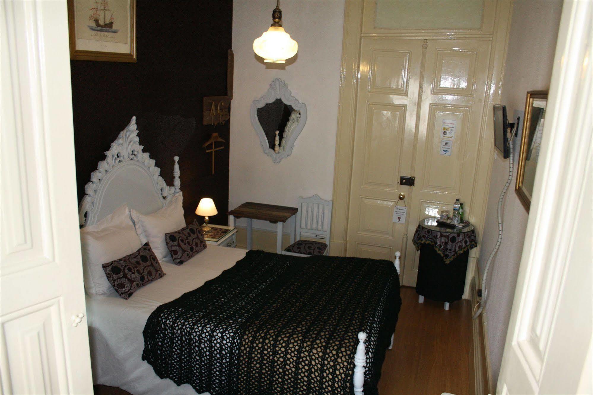 Hotel Alvares Cabral 3*
