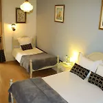 Alvares Cabral Guesthouse
