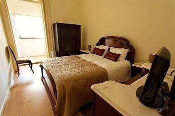 Hotel Alvares Cabral 3*