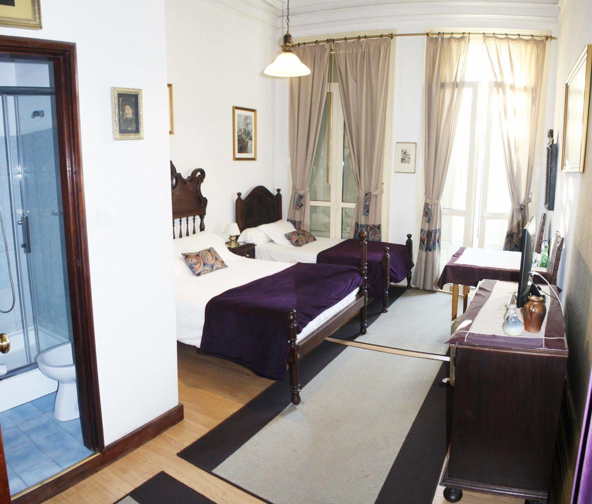 Alvares Cabral Hotel 3*