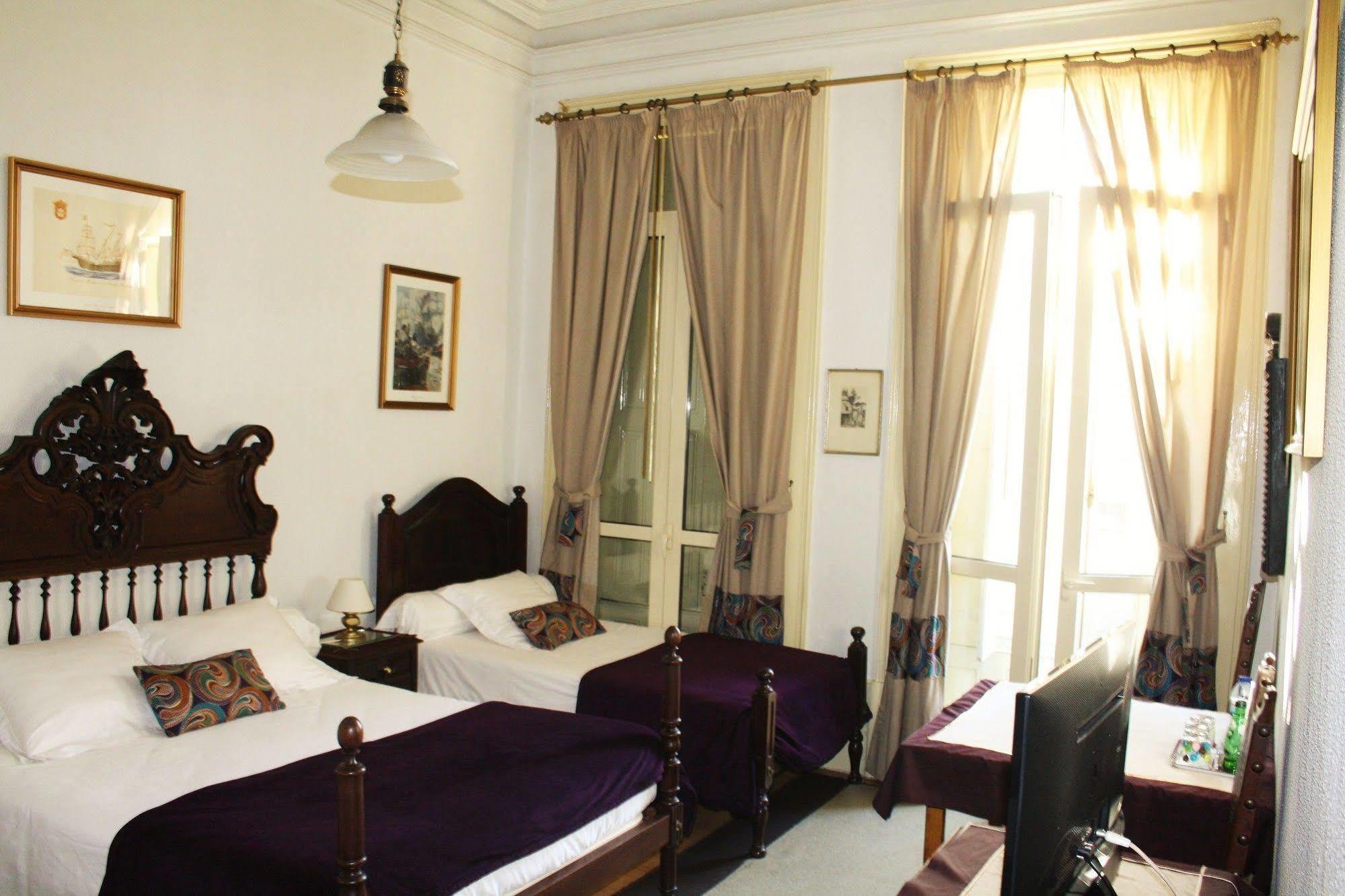 Alvares Cabral Hotel 3*